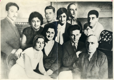 ევგენი მიქელაძე მეგობრებთან ერთად